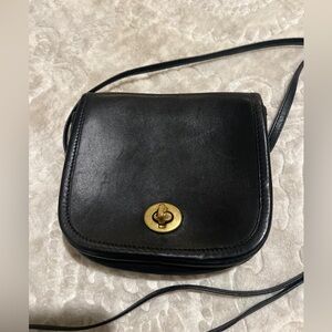 Laura USA Crossbody Bag